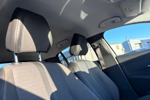 DA72AOC PEUGEOT 208 1.2 PureTech Allure Premium + Euro 6 (s/s) 5dr Thumbnail #25