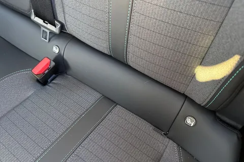 DA72AOC PEUGEOT 208 1.2 PureTech Allure Premium + Euro 6 (s/s) 5dr Thumbnail #32