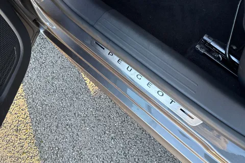 DA72AOC PEUGEOT 208 1.2 PureTech Allure Premium + Euro 6 (s/s) 5dr Thumbnail #33