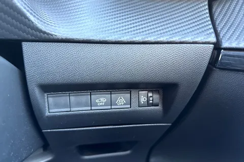 DA72AOC PEUGEOT 208 1.2 PureTech Allure Premium + Euro 6 (s/s) 5dr Thumbnail #41