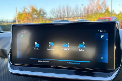 DA72AOC PEUGEOT 208 1.2 PureTech Allure Premium + Euro 6 (s/s) 5dr Thumbnail #53