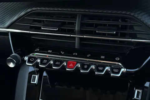 DA72AOC PEUGEOT 208 1.2 PureTech Allure Premium + Euro 6 (s/s) 5dr Thumbnail #56