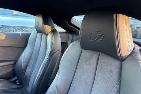 21 of 51 for Audi TT Coup- Black Edition 2.0 TFSI quattro 230 PS S tronic