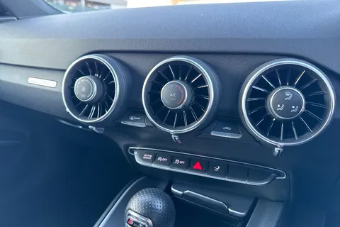 43 of 51 for Audi TT Coup- Black Edition 2.0 TFSI quattro 230 PS S tronic