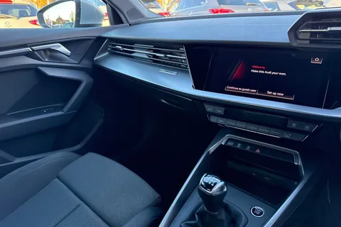 YB24XGW Audi A3 1.0 TFSI 30 Sport Sportback Euro 6 (s/s) 5dr Thumbnail #21