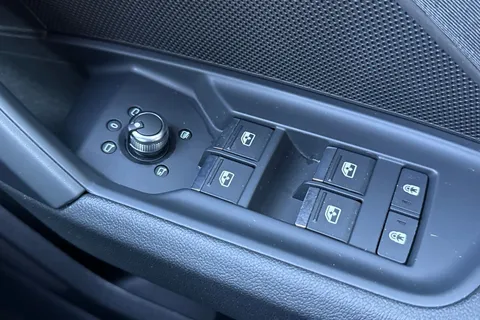 YB24XGW Audi A3 1.0 TFSI 30 Sport Sportback Euro 6 (s/s) 5dr Thumbnail #33