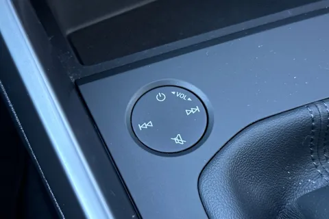 YB24XGW Audi A3 1.0 TFSI 30 Sport Sportback Euro 6 (s/s) 5dr Thumbnail #47