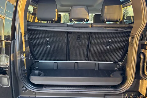 DS75RDX Land Rover Defender 90 3.0 D250 90 S 3dr Thumbnail #11