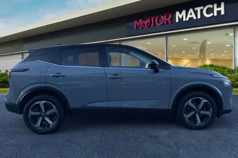 DF22KTV Nissan Qashqai 1.3 DIG-T MHEV N-Connecta XTRON Euro 6 (s/s) 5dr Thumbnail #4