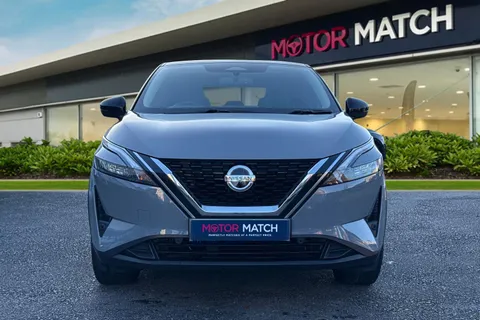 DF22KTV Nissan Qashqai 1.3 DIG-T MHEV N-Connecta XTRON Euro 6 (s/s) 5dr Thumbnail #6