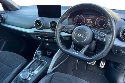 NM19EBD Audi SQ2 2.0 TFSI S Tronic quattro Euro 6 (s/s) 5dr Thumbnail #9