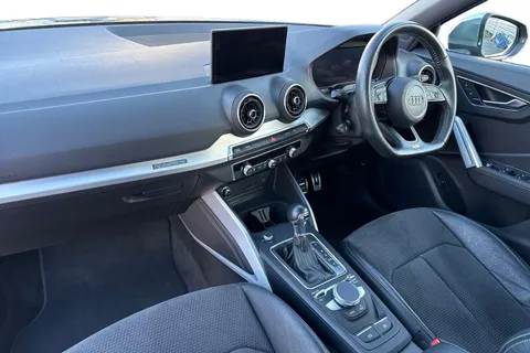 NM19EBD Audi SQ2 2.0 TFSI S Tronic quattro Euro 6 (s/s) 5dr Thumbnail #10