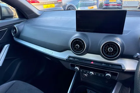 NM19EBD Audi SQ2 2.0 TFSI S Tronic quattro Euro 6 (s/s) 5dr Thumbnail #16