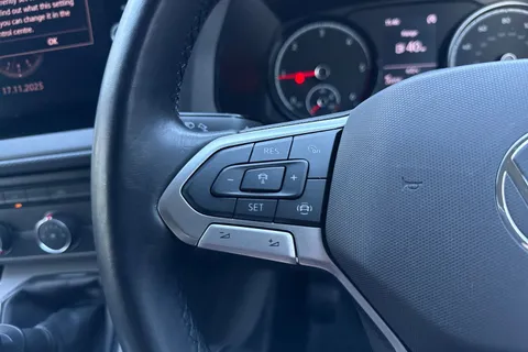 PK74OAA Volkswagen Transporter T28 Panel van Highline SWB 110 PS 2.0 TDI 5sp Manual Thumbnail #27