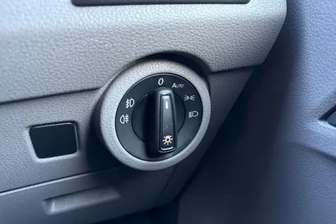 PK74OAA Volkswagen Transporter T28 Panel van Highline SWB 110 PS 2.0 TDI 5sp Manual Thumbnail #29