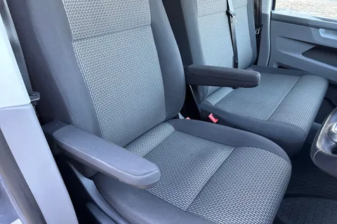 PK74OAA Volkswagen Transporter T28 Panel van Highline SWB 110 PS 2.0 TDI 5sp Manual Thumbnail #38