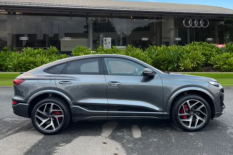 KY25EDK Audi Sq6 E-Tron SQ6 Sportback Edition 1 e-tron 360,00 kW Thumbnail #4