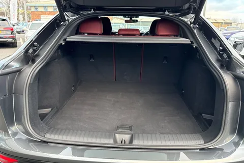 KY25EDK Audi Sq6 E-Tron SQ6 Sportback Edition 1 e-tron 360,00 kW Thumbnail #8