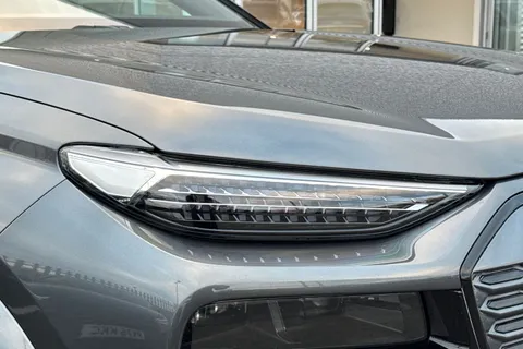 KY25EDK Audi Sq6 E-Tron SQ6 Sportback Edition 1 e-tron 360,00 kW Thumbnail #10