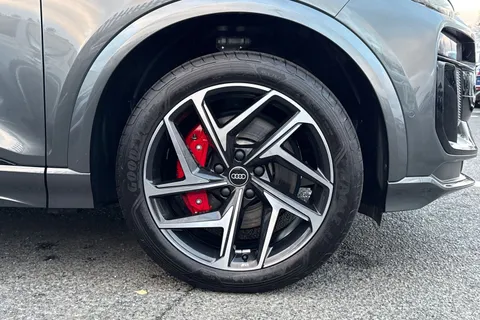 KY25EDK Audi Sq6 E-Tron SQ6 Sportback Edition 1 e-tron 360,00 kW Thumbnail #11