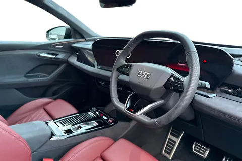 KY25EDK Audi Sq6 E-Tron SQ6 Sportback Edition 1 e-tron 360,00 kW Thumbnail #15