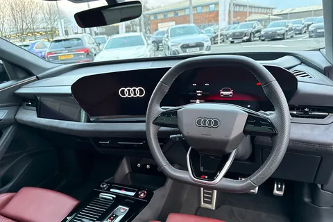 KY25EDK Audi Sq6 E-Tron SQ6 Sportback Edition 1 e-tron 360,00 kW Thumbnail #19