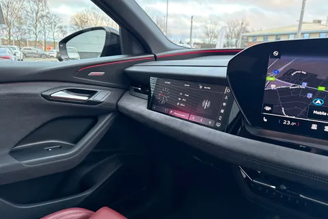 KY25EDK Audi Sq6 E-Tron SQ6 Sportback Edition 1 e-tron 360,00 kW Thumbnail #21