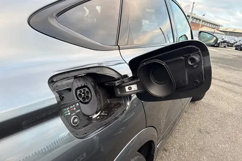 KY25EDK Audi Sq6 E-Tron SQ6 Sportback Edition 1 e-tron 360,00 kW Thumbnail #33