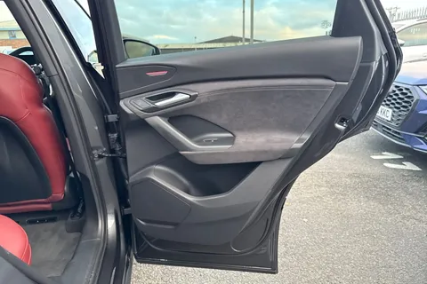 KY25EDK Audi Sq6 E-Tron SQ6 Sportback Edition 1 e-tron 360,00 kW Thumbnail #44