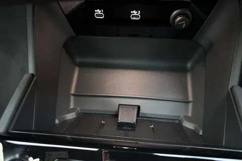 KY25EDK Audi Sq6 E-Tron SQ6 Sportback Edition 1 e-tron 360,00 kW Thumbnail #59