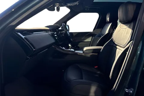  Land Rover Range Rover Sport 3.0 P460e 38.2kWh Dynamic SE Auto 4WD Euro 6 (s/s) 5dr Thumbnail #4