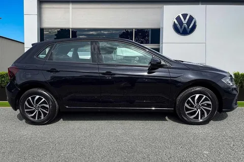 CX75KMK Volkswagen Polo 1.0 TSI Life 5dr Thumbnail #4