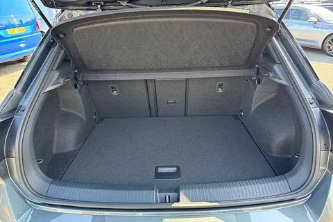 CX75KOB Volkswagen T-Roc 2.0 TDI 150 EVO R-Line 5dr DSG ⭐Black Design Pack⭐ Thumbnail #10