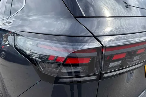 CY25ECD Volkswagen Tiguan 2.0 TDI R-Line 5dr DSG ⭐Winter pack with heated outer rear seats⭐ Thumbnail #25