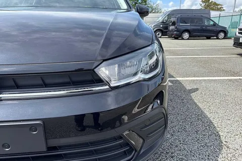 CX75KMK Volkswagen Polo 1.0 TSI Life 5dr Thumbnail #25