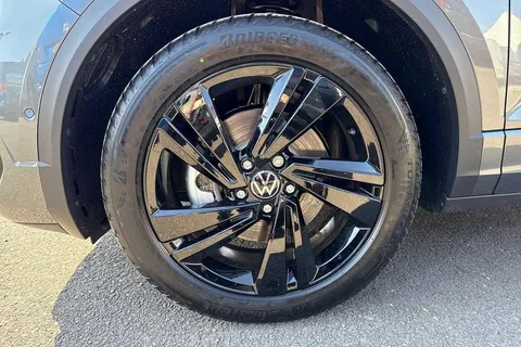 CX75KOB Volkswagen T-Roc 2.0 TDI 150 EVO R-Line 5dr DSG ⭐Black Design Pack⭐ Thumbnail #23