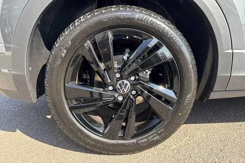 CX75KOB Volkswagen T-Roc 2.0 TDI 150 EVO R-Line 5dr DSG ⭐Black Design Pack⭐ Thumbnail #24