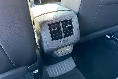 CX75KOB Volkswagen T-Roc 2.0 TDI 150 EVO R-Line 5dr DSG ⭐Black Design Pack⭐ Thumbnail #36