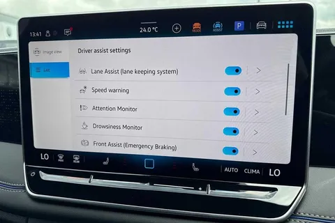 CY25ECD Volkswagen Tiguan 2.0 TDI R-Line 5dr DSG ⭐Winter pack with heated outer rear seats⭐ Thumbnail #48