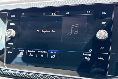 CX75KMK Volkswagen Polo 1.0 TSI Life 5dr Thumbnail #45