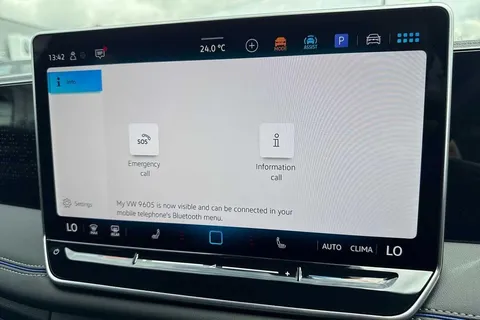 CY25ECD Volkswagen Tiguan 2.0 TDI R-Line 5dr DSG ⭐Winter pack with heated outer rear seats⭐ Thumbnail #50