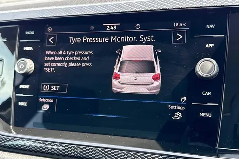 CX75KMK Volkswagen Polo 1.0 TSI Life 5dr Thumbnail #48