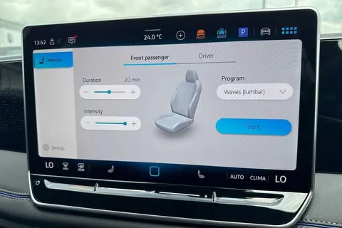 CY25ECD Volkswagen Tiguan 2.0 TDI R-Line 5dr DSG ⭐Winter pack with heated outer rear seats⭐ Thumbnail #55