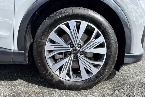 LR74WFH Audi Q4 e-tron 210kW 45 82kWh Sport 5dr Auto [Leather] Thumbnail #7