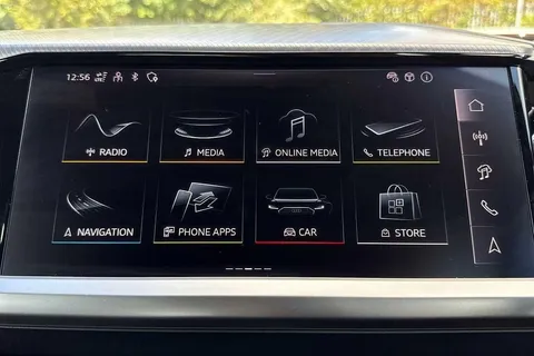 LR74WFH Audi Q4 e-tron 210kW 45 82kWh Sport 5dr Auto [Leather] Thumbnail #13