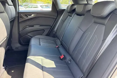 LR74WFH Audi Q4 e-tron 210kW 45 82kWh Sport 5dr Auto [Leather] Thumbnail #15