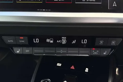 LR74WFH Audi Q4 e-tron 210kW 45 82kWh Sport 5dr Auto [Leather] Thumbnail #20