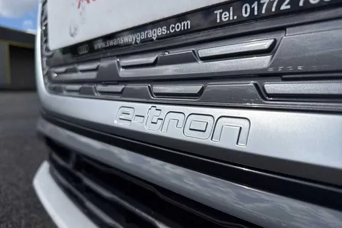 LR74WFH Audi Q4 e-tron 210kW 45 82kWh Sport 5dr Auto [Leather] Thumbnail #29