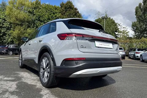 LR74WFH Audi Q4 e-tron 210kW 45 82kWh Sport 5dr Auto [Leather] Thumbnail #39