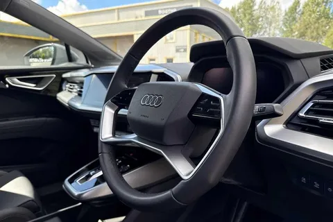 LR74WFH Audi Q4 e-tron 210kW 45 82kWh Sport 5dr Auto [Leather] Thumbnail #48